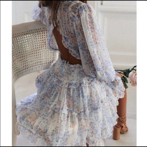 Boutique Dresses & Skirts - Floral Print Blue White Ruffle Tiered